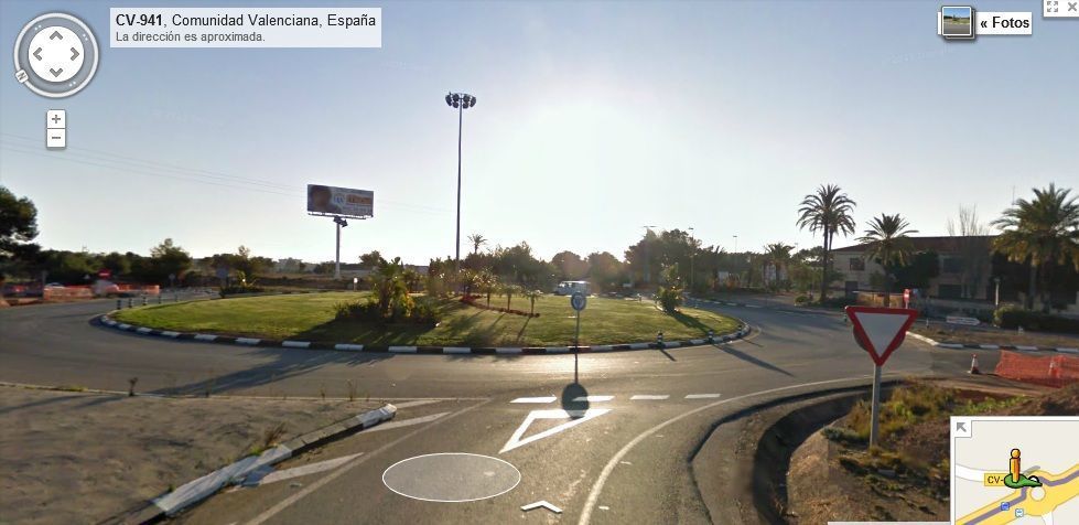 Google maps: Spanish roundabout