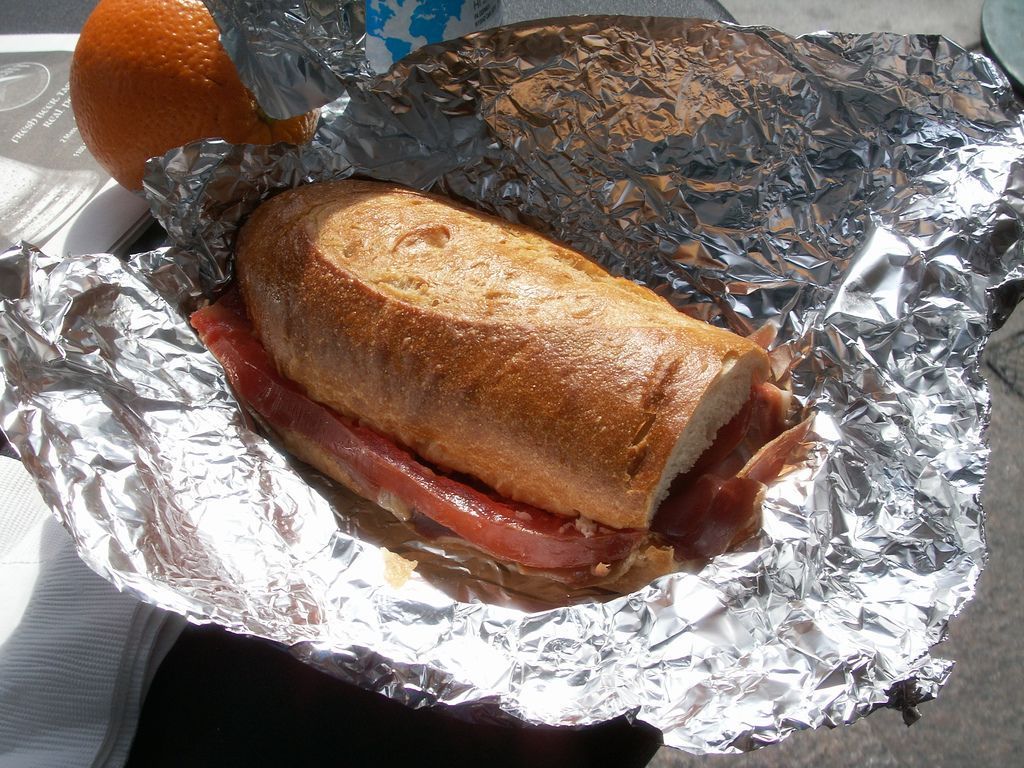 bocadillo: bread with ham