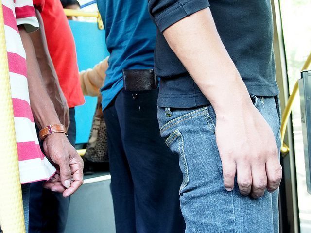 safety in Spain pickpocket stealing wallet