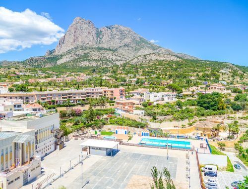 Living in Finestrat Spain: The Definitive Guide