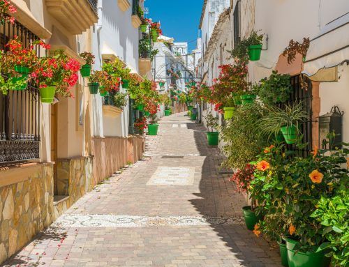 Living in Estepona Spain: The Definitive Guide